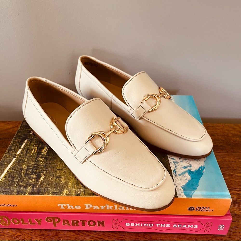 Ann Taylor Leather Horsebit Loafers Women's Size 7 Pale Pink Cream Chain Bit